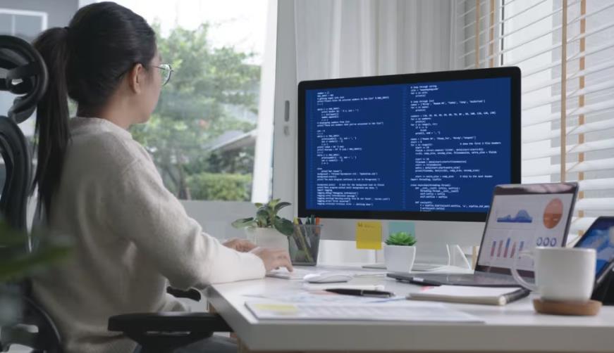仁化县企业数字化解决方案:机器学习赋能商业模式升级的核心路径